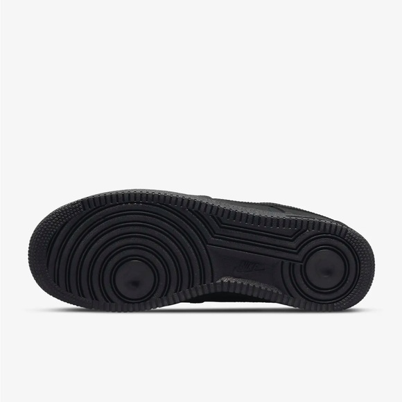 Shoes - Picture 4 of 6